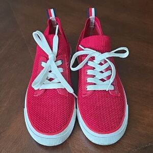 (J46) Tommy Hilfiger Red Slip On with White Accents Sz 9M